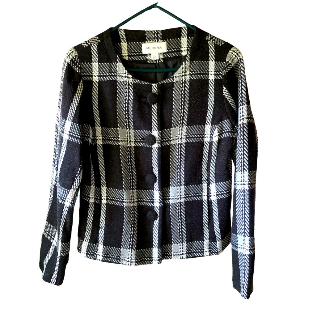 Merona Plaid Blazer. Scoop Neck. Covered Buttons Charcoal /White. Size Small